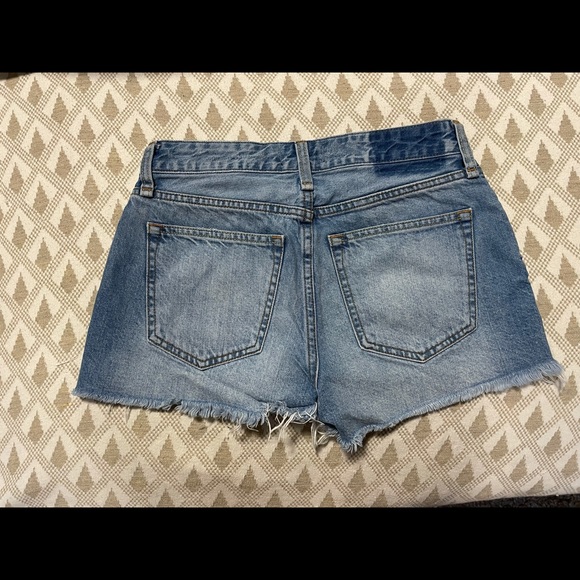 Abercrombie Low Rise Boyfriend Short - 24 - Picture 4 of 5